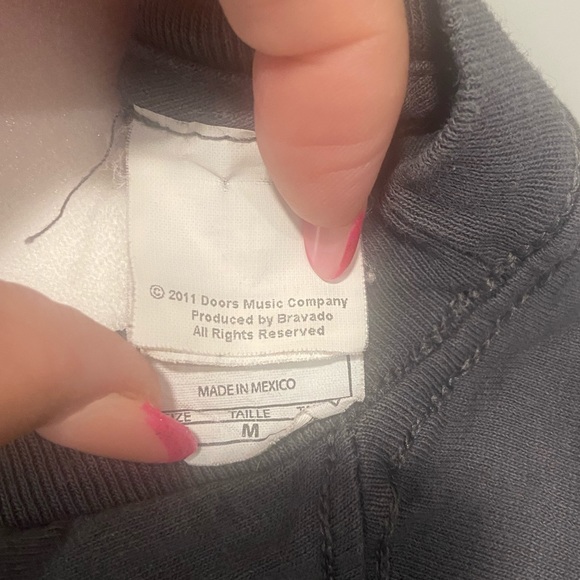 The DOORS Tshirt. Grey. Sz medium. - Picture 2 of 2